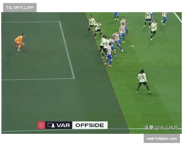 马竞2-2瓦伦西亚,比赛尾声VAR介入判定点球,慢镜头多角度回放技术引热议 马竞2-2瓦伦西亚,比赛尾声VAR介入判定点球,慢镜头多角度回放技术引热议